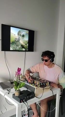 Modular Synthesizers: Unlock Creative Sound Design Secrets